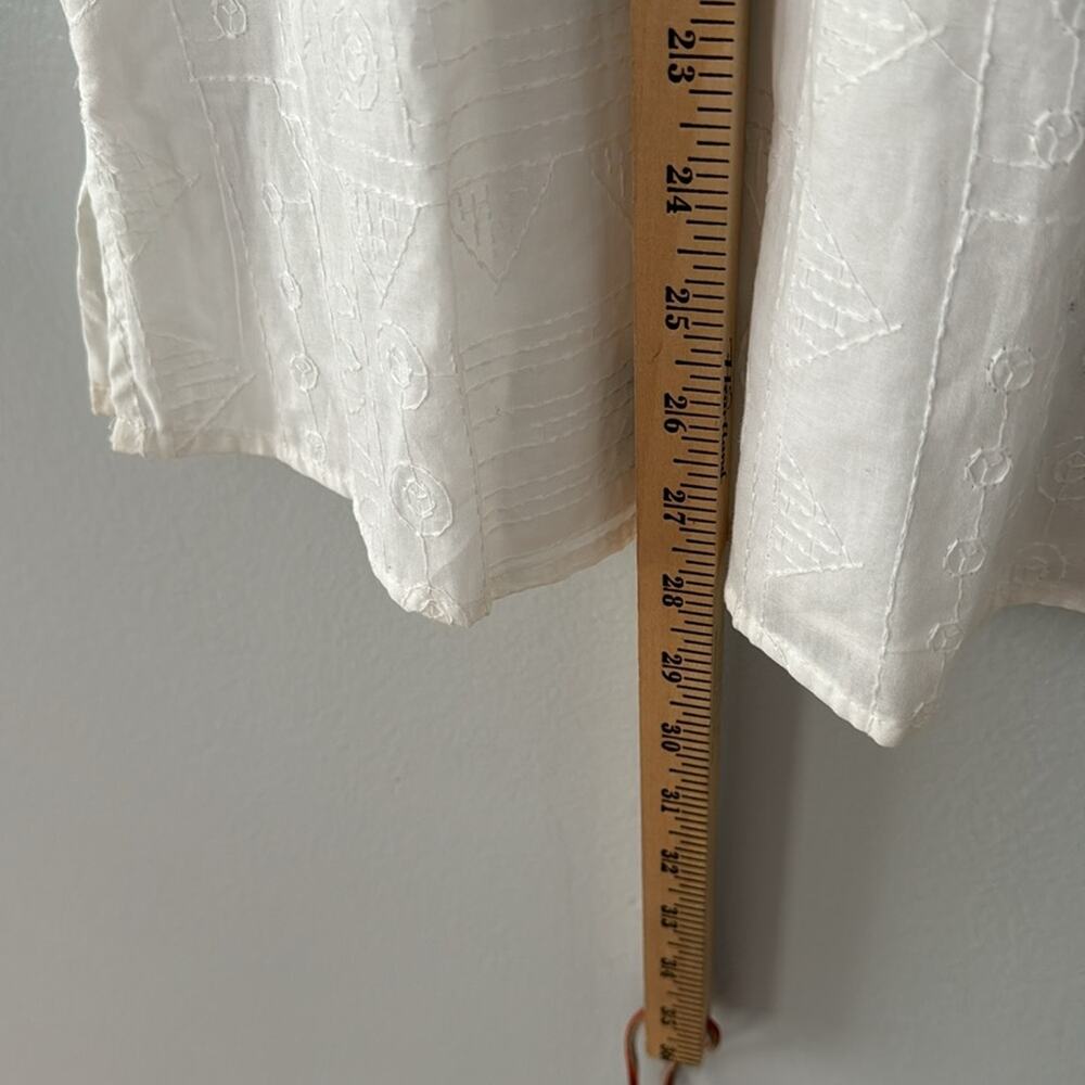 Chico’s Women’s Cotton Top with Micro Embroidery Size Chico’s 2 Medium - Picture 6 of 9